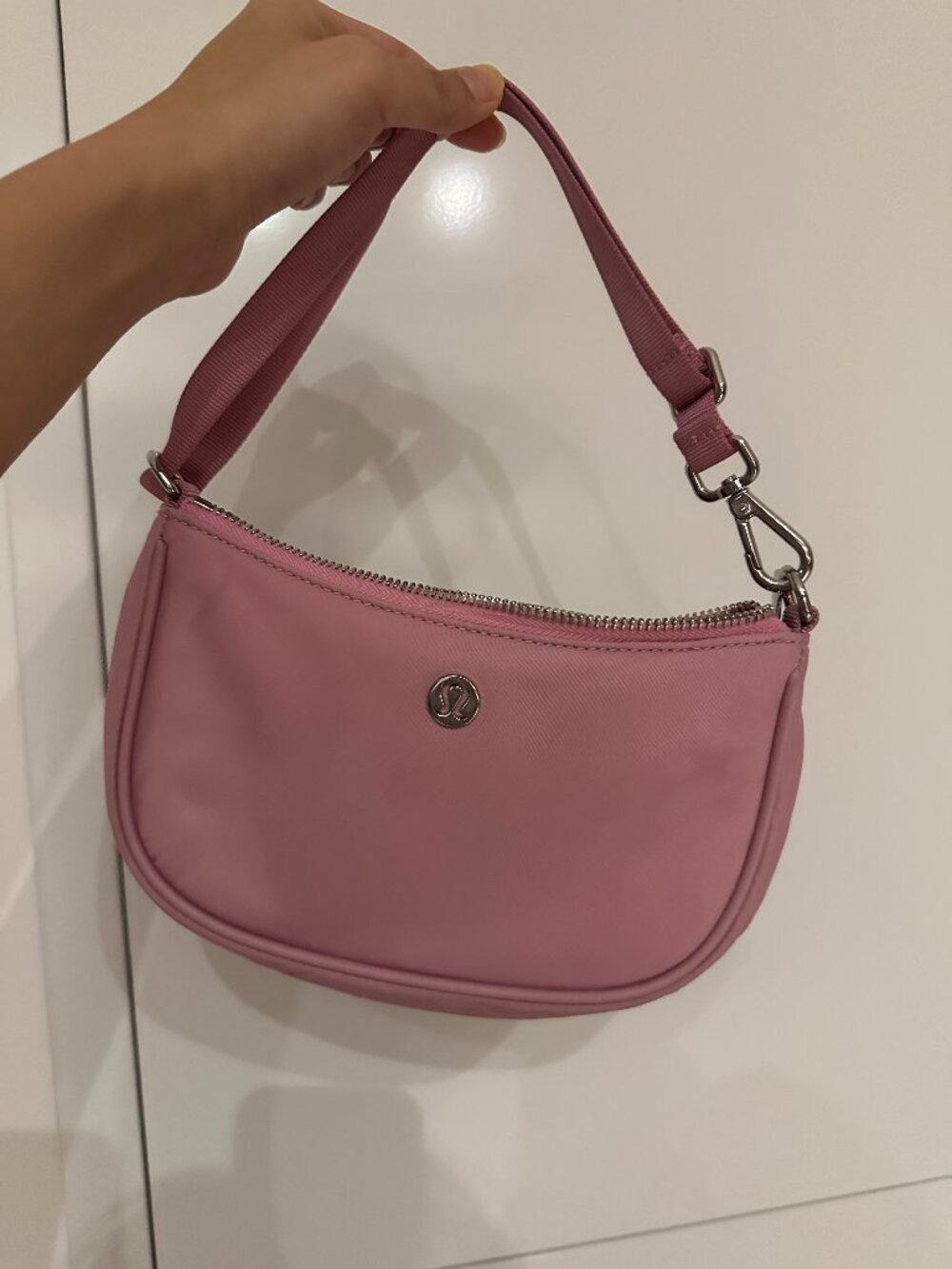 Lululemon City Essentials Mini Shoulder Bag 1L pink pearl